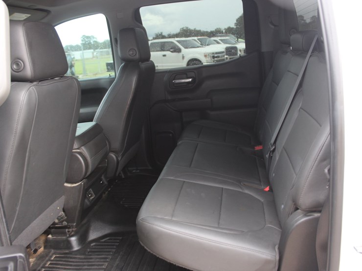 2019-chevrolet-1500-image-6