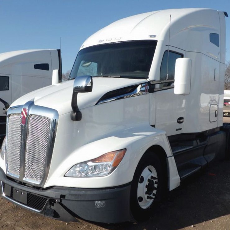 2023 KENWORTH T680