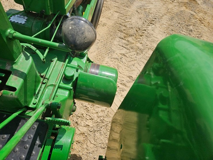 john-deere-b-image-33