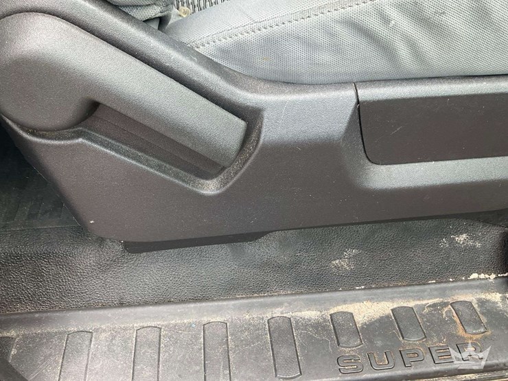 2016-ford-f350-image-26