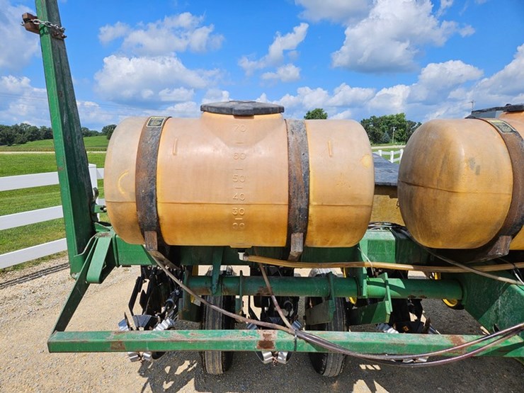 john-deere-7000-image-15