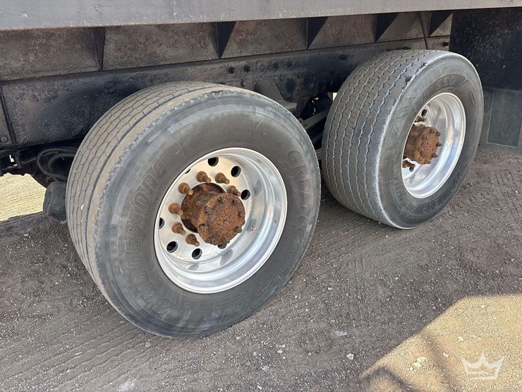 2007-peterbilt-340-image-51