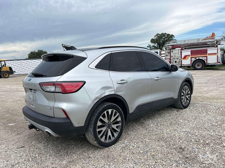 2020-ford-escape-image-3