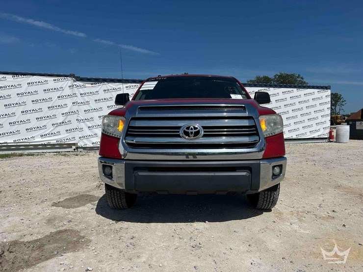 2016-toyota-tundra-image-25