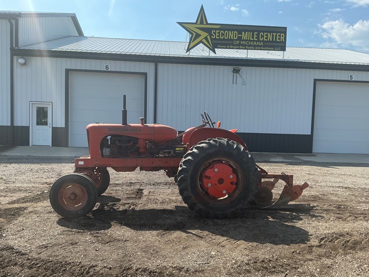 1957-allis-chalmers-wd45-image-2