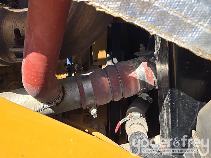 2015-caterpillar-966m-image-59