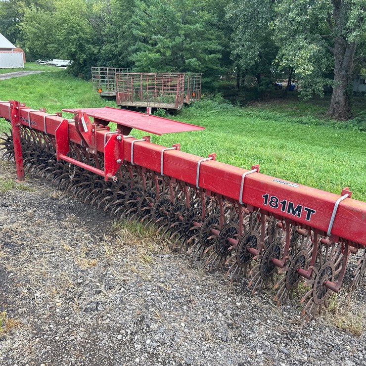 CASE IH 181MT