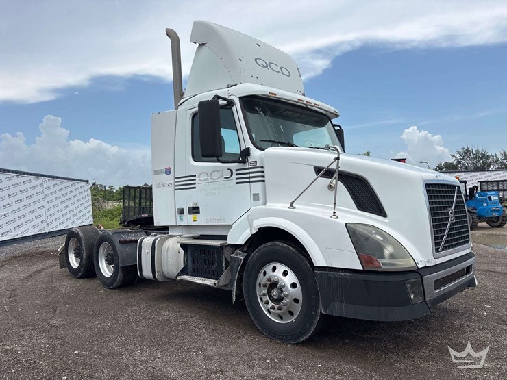 2017-freightliner-cascadia-125-image-48