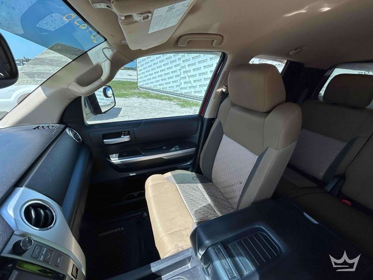 2016-toyota-tundra-image-20