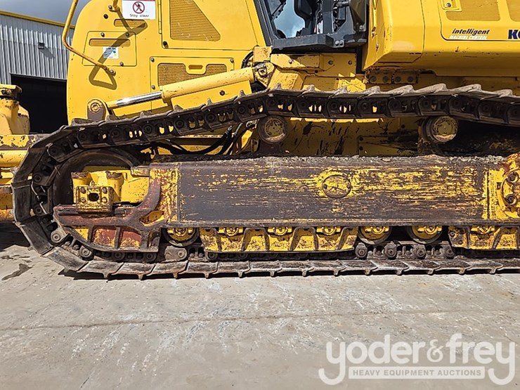 2018-komatsu-d61exi-24-image-10