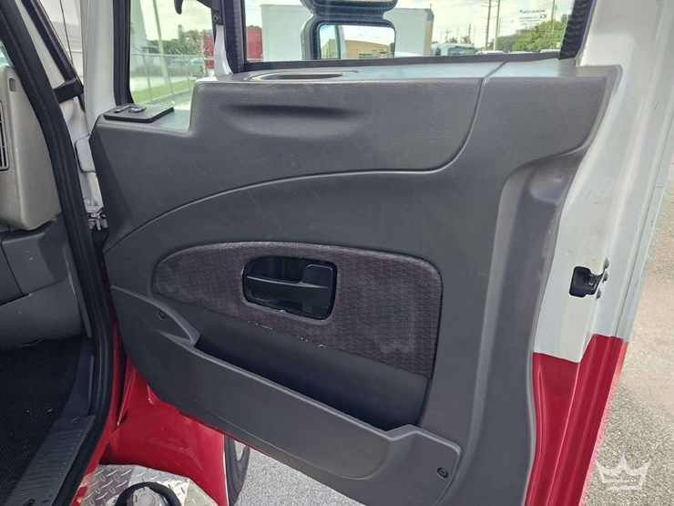 2011-international-durastar-4300-image-28