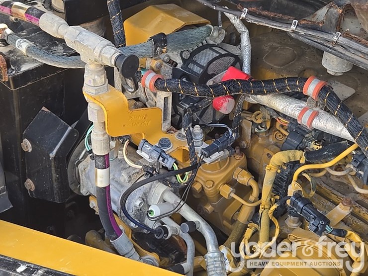 2015-caterpillar-966m-image-64