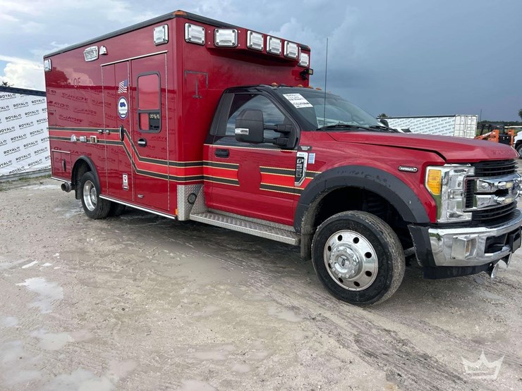 2017-ford-f550-image-2
