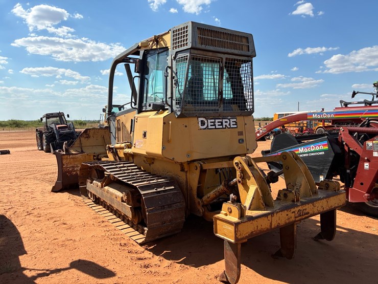 deere-700j-image-4