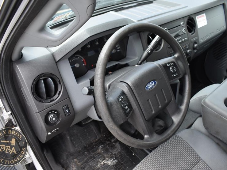 2020-ford-f650-image-31
