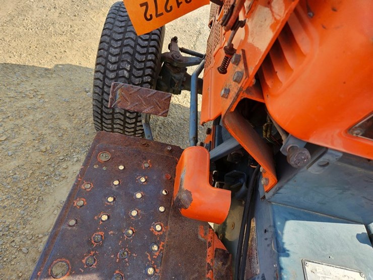 kubota-b8200-image-33