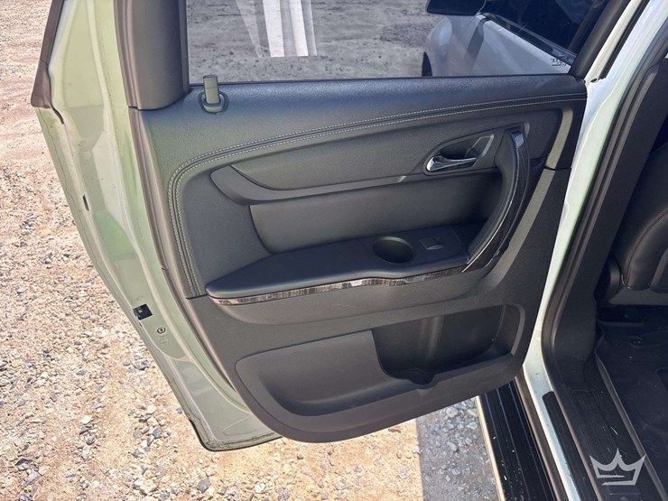2016-gmc-acadia-image-20