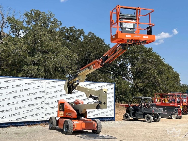2016-jlg-e450aj-image-2