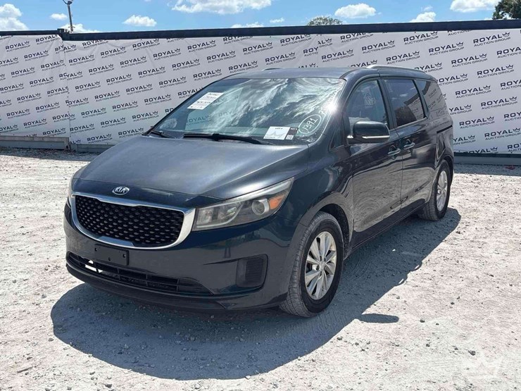2015-kia-sedona-image-1