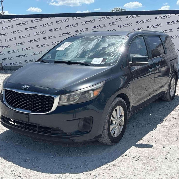 2015 KIA SEDONA