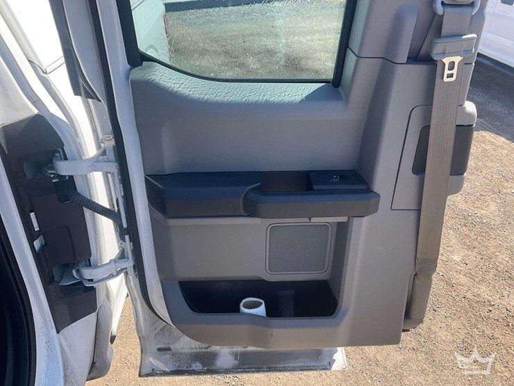 2016-ford-f150-image-17