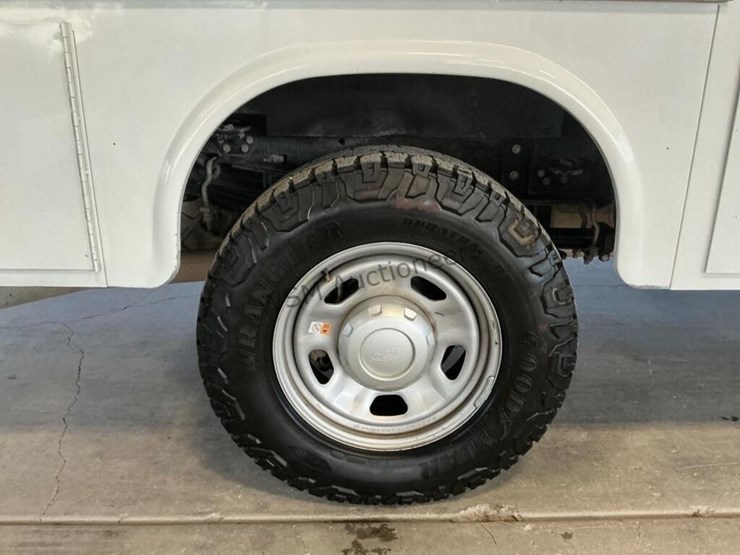 2019-ford-f350-image-8