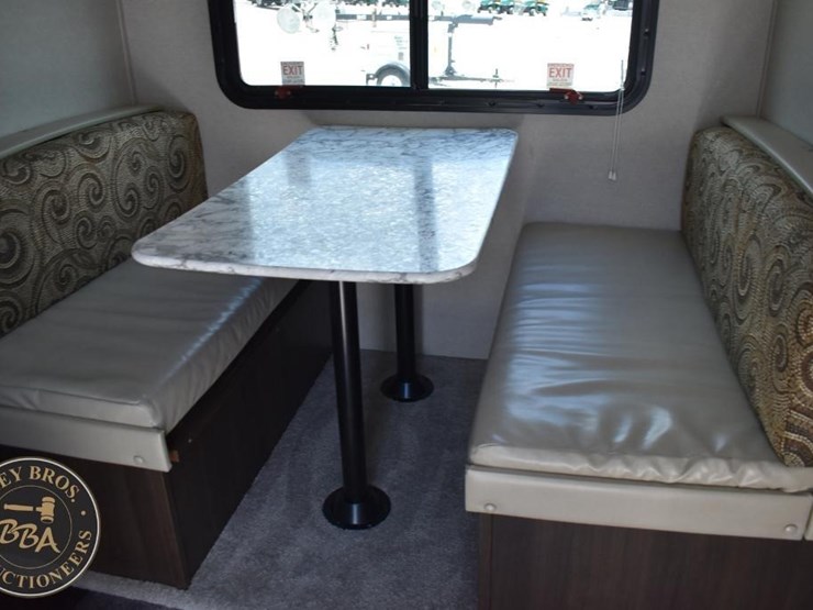 2019-keystone-rv-co-springdale-2200bh-46282-image-22