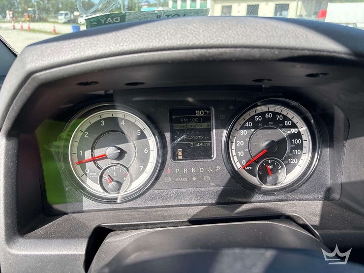 2019-dodge-1500-image-16
