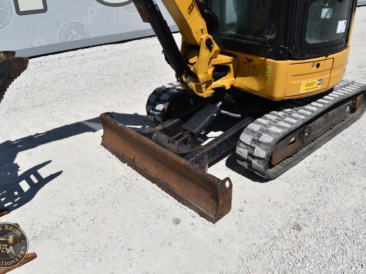 2019-caterpillar-303e-cr-image-17