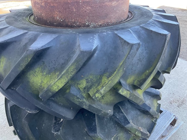 #5045-•-(2)-b.f.-goodrich-silvertown-agricultural-tractor-tires-on-rims-image-10