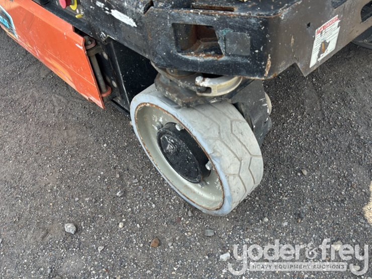 2021-jlg-es3246-image-11
