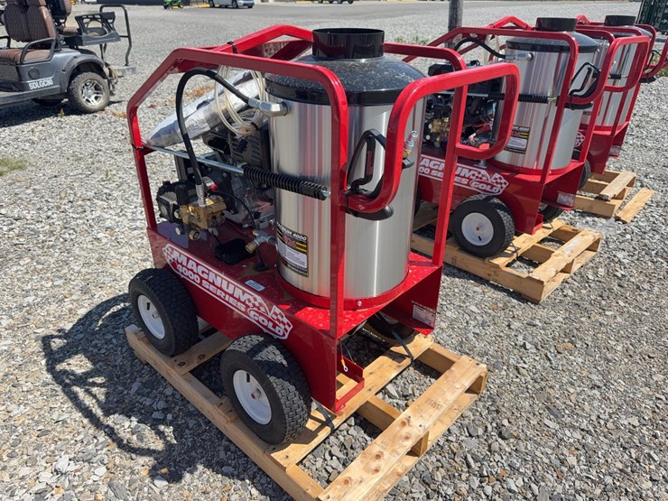 #3-•-unused-magnum-4000-series-hot-water-pressure-washer-262938-inv#53778-image-4