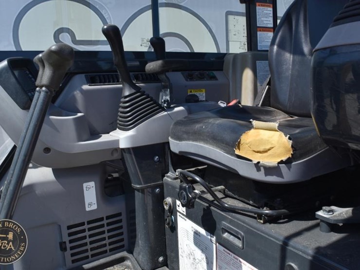 komatsu-pc45mr-5-image-51