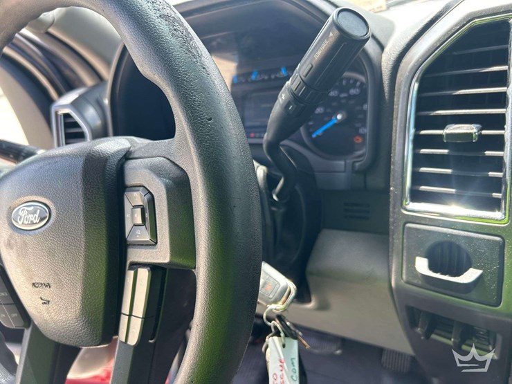 2017-ford-f550-image-41