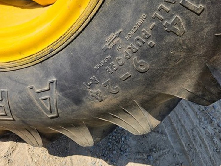 john-deere-301-image-19