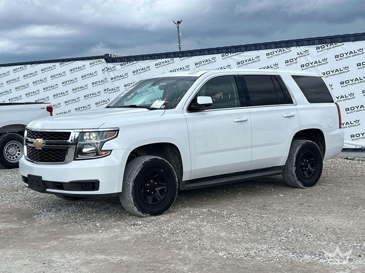 2018-chevrolet-tahoe-image-1