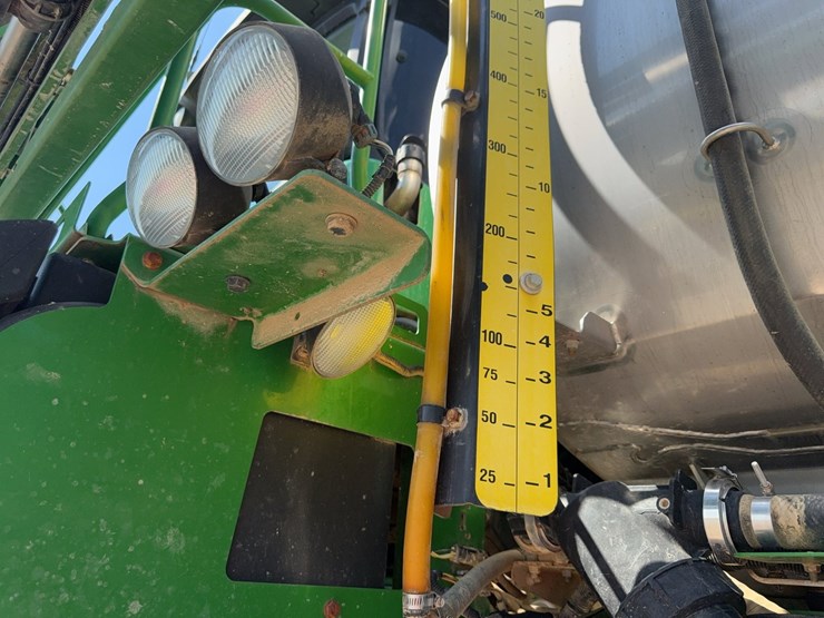 2016-john-deere-r4038-image-14
