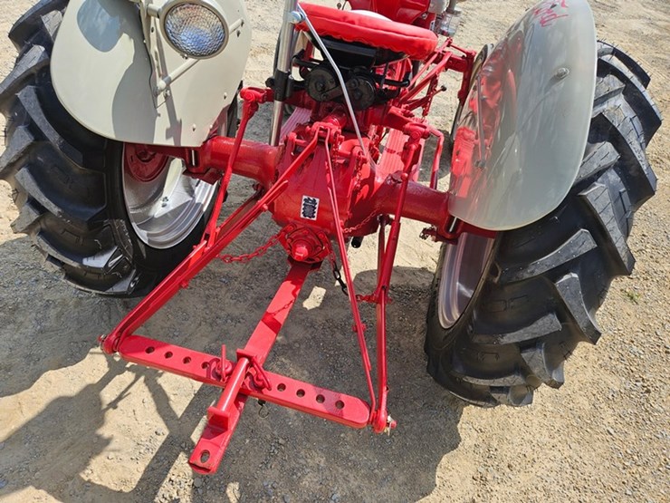 ford-8n-image-33