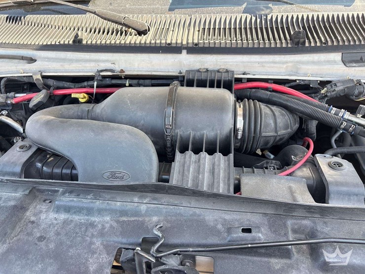 2014-ford-e350-image-14