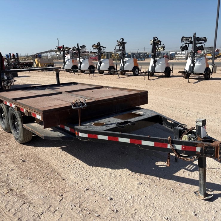2018 SAGE OIL VAC 12’ X 88” T/A BUMPER PULL LUBE TRAILER
