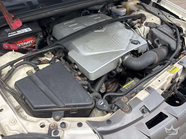2005-cadillac-srx-image-13