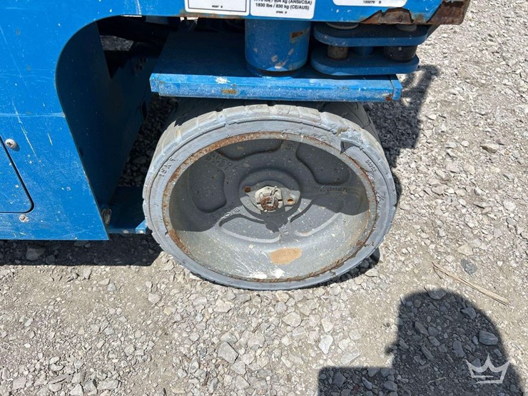 genie-scissor-lift-image-19