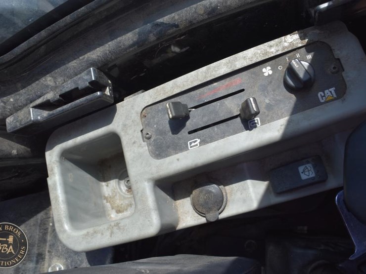 2019-caterpillar-303e-cr-image-37