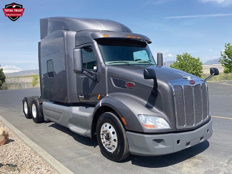 2019-peterbilt-579-image-1