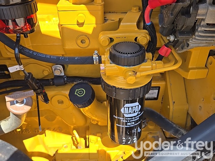 2014-deere-310k-ep-image-48