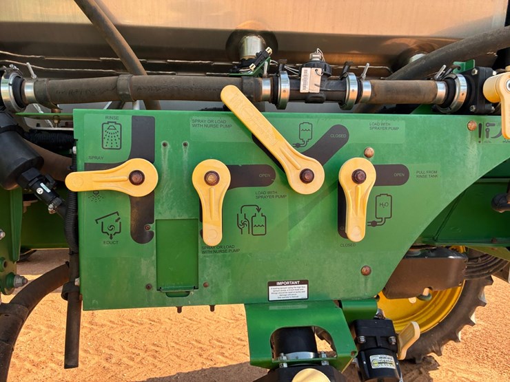 john-deere-r4030-image-10