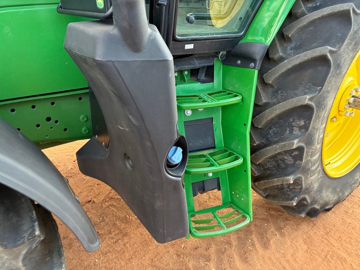 #207611-•-john-deere-6r155-tractor-image-12