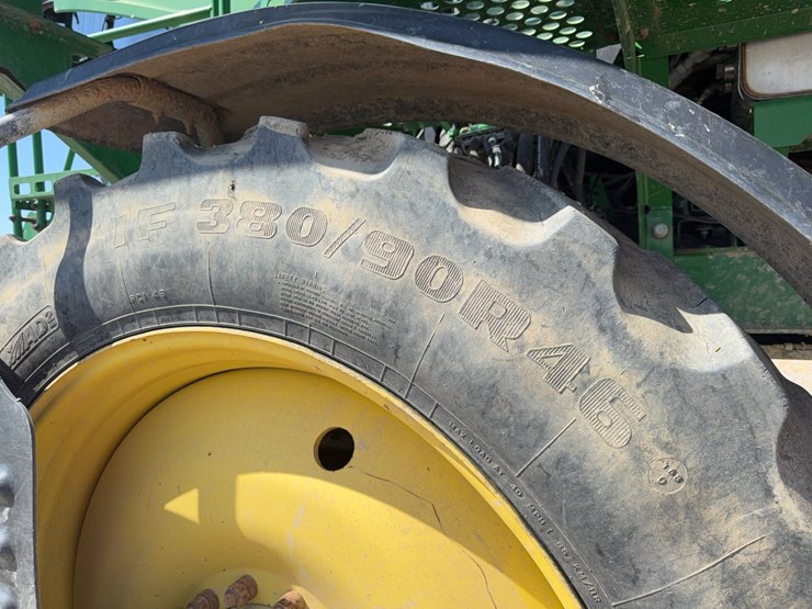 2016-john-deere-r4038-image-16