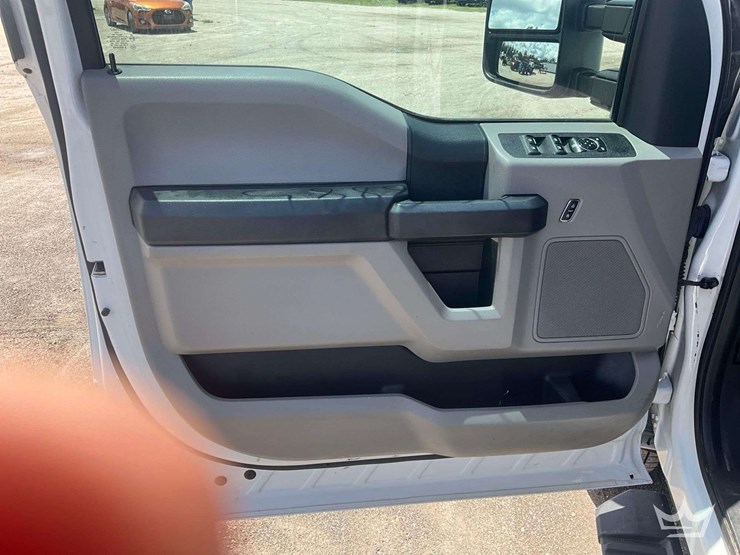 2017-ford-f250-image-13