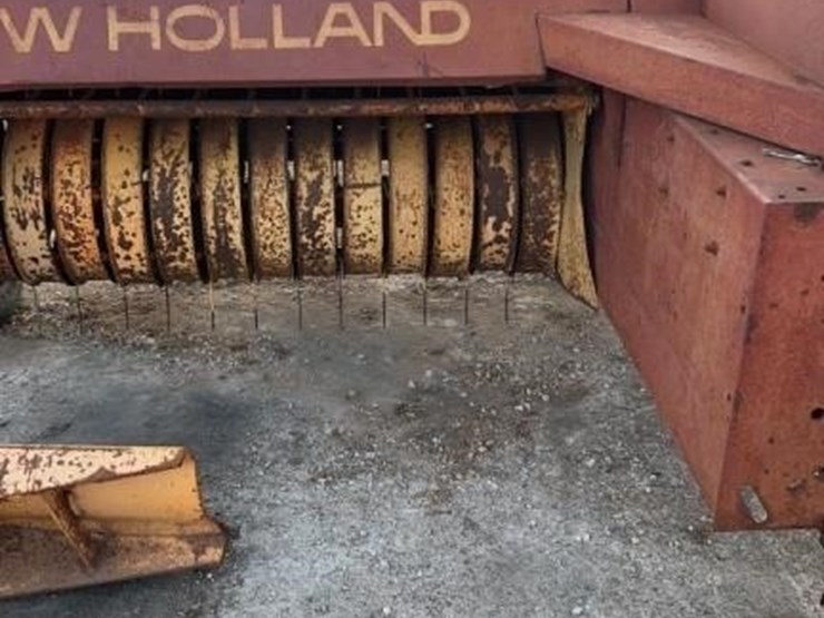 new-holland-273-image-2